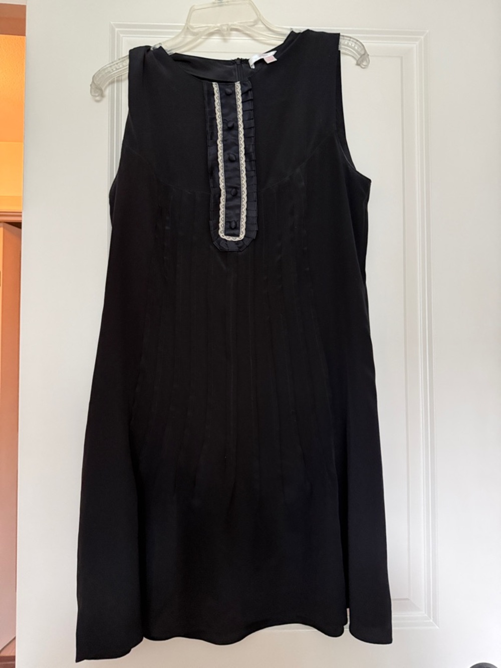 Jenny Han 100% Silk Pleated Detail Dress